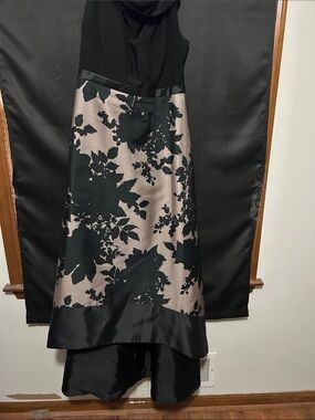 Max & Cleo Black and Taupe Floral One-Shoulder Dress